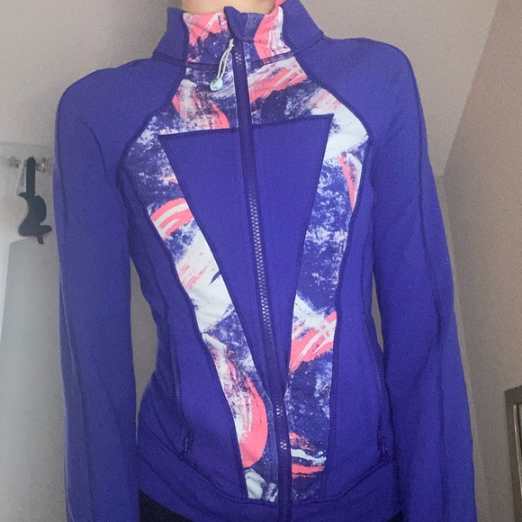 Lululemon kids define jacket - Picture 2 of 7